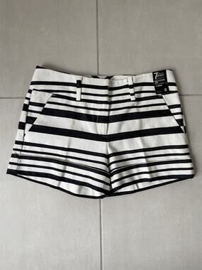 New York & Company Cuffed Shorts Striped Multicolor